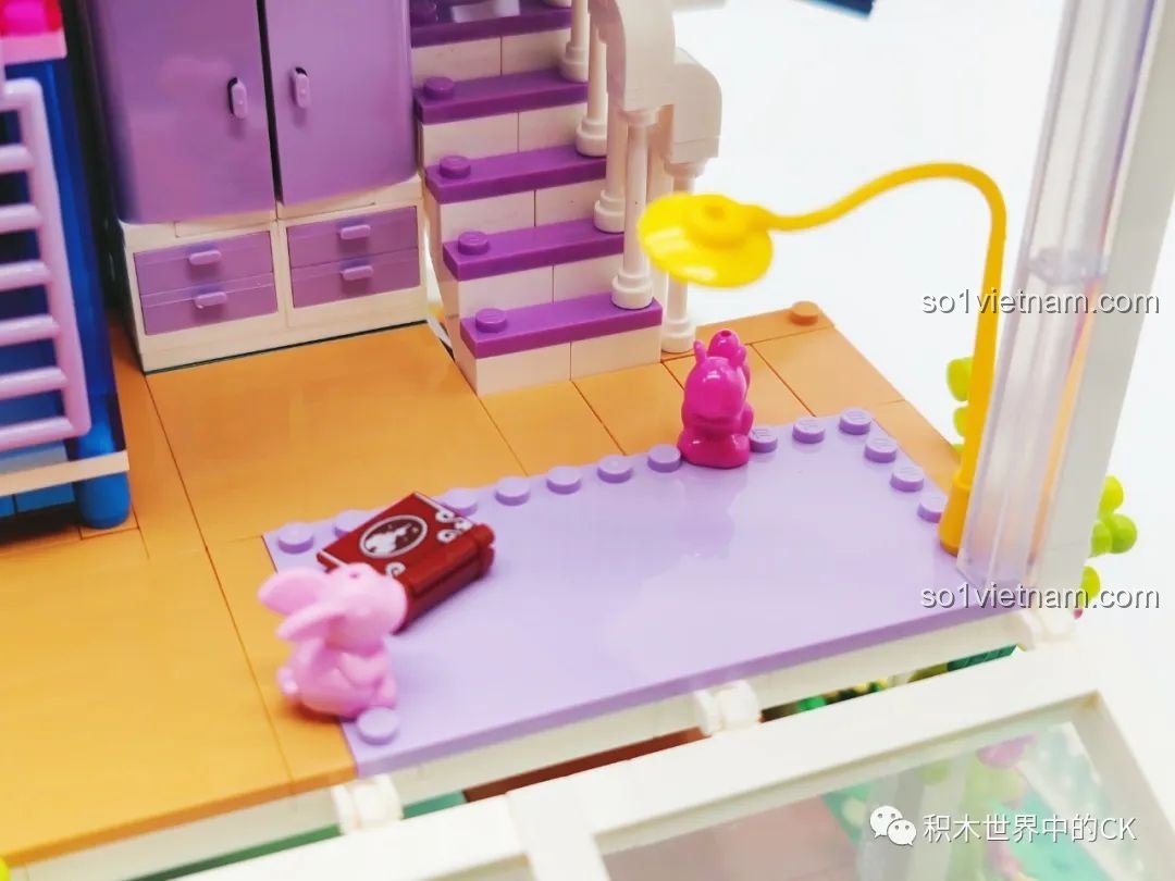 Chi tiết phòng ngủ tầng trên ZHEGAO DZ6110 Biệt thự Ánh Dương