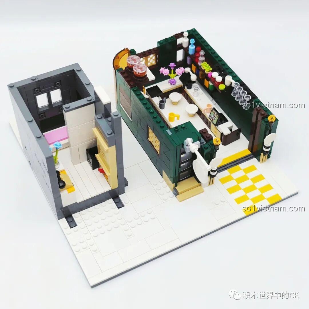 Quá trình lắp ráp tầng 2 của ZHEGAO DZ6113 Khách sạn Cà phê, với các phòng ngủ và ban công.