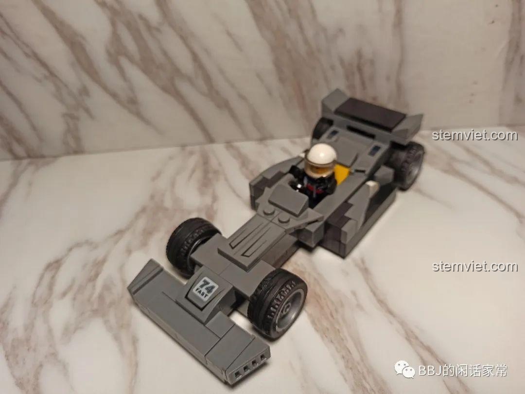 Mô hình xe thể thao từ bộ lắp ráp Zhegao QL0714 Xe Đua Biến Hình Armour Racing, đồ chơi mô hình xe thể thao cho bé trai 6 tuổi, đáng tiền