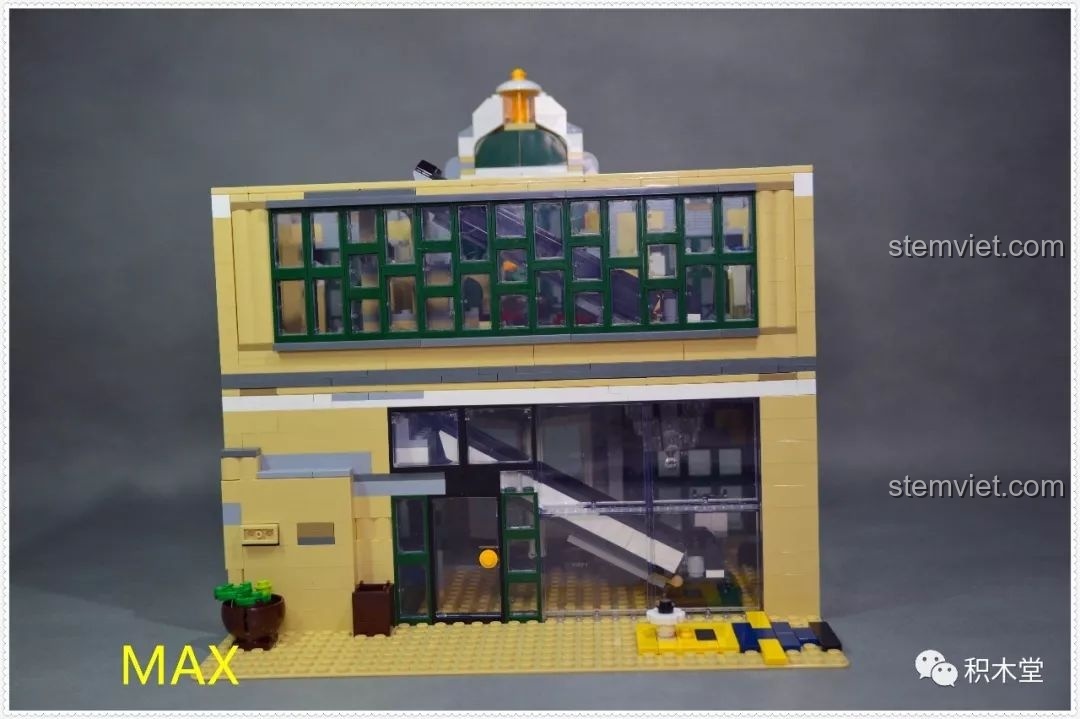 Bộ ZHEGAO QL0922 Trung tâm Thương mại Châu Âu trong chế độ chụp đêm.