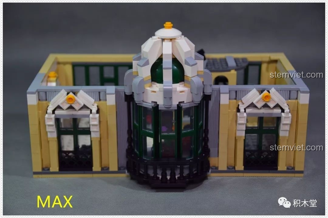 Hoàn thiện các chi tiết ngoại thất của bộ ZHEGAO QL0922 Trung tâm Thương mại Châu Âu.