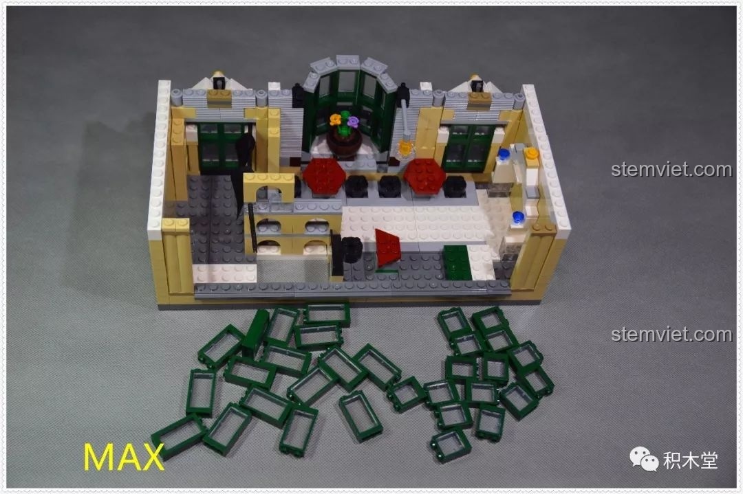 Quá trình lắp ráp tầng 3 của bộ ZHEGAO QL0922 Trung tâm Thương mại Châu Âu.