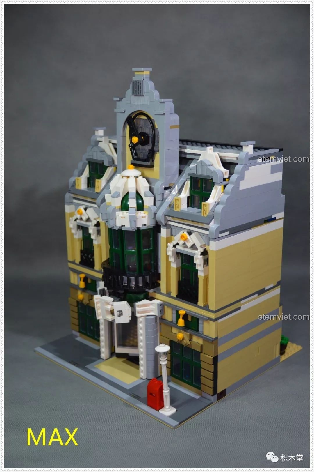 Hoàn thiện chi tiết trang trí trên cao của bộ ZHEGAO QL0922 Trung tâm Thương mại Châu Âu.