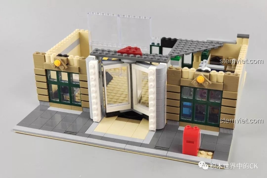 Cửa xoay tự động của ZHEGAO QL0922 Trung Tâm Thương Mại Châu Âu.