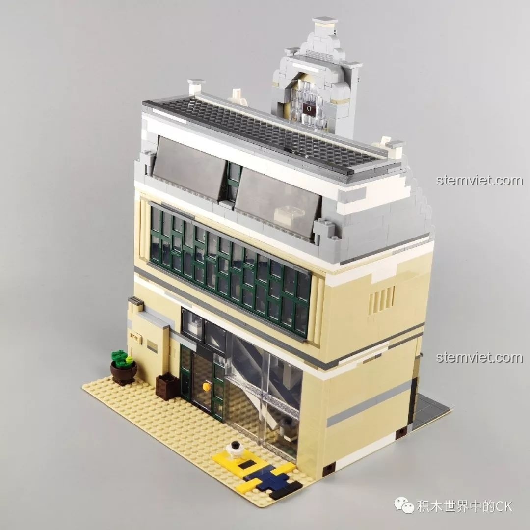 Chi tiết lắp ráp phần mái nhà của ZHEGAO QL0922 Trung Tâm Thương Mại Châu Âu.