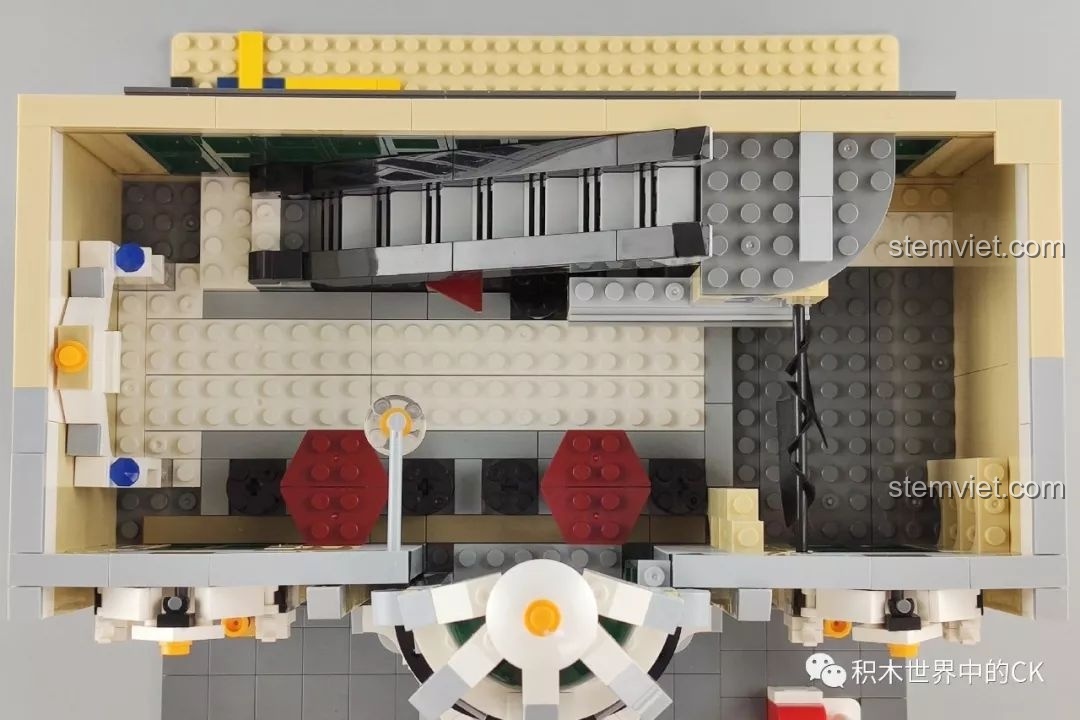 Chi tiết lắp ráp phần mái nhà của ZHEGAO QL0922 Trung Tâm Thương Mại Châu Âu.