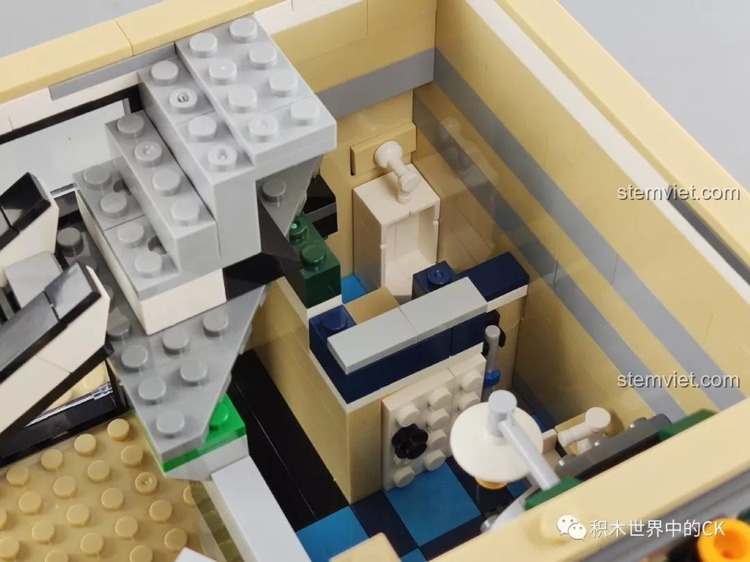 Chi tiết lắp ráp phần mái nhà của ZHEGAO QL0922 Trung Tâm Thương Mại Châu Âu.