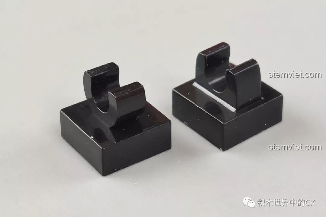 Các phụ kiện nhỏ đi kèm bộ ZHEGAO QL0922 Trung Tâm Thương Mại Châu Âu.