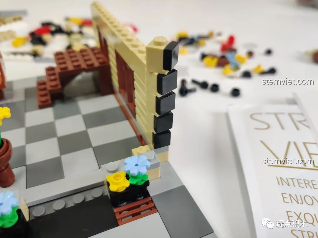 Chi tiết gạch 1x1 hơi lỏng trong bộ Zhegao QL0937, một nhận xét về chất lượng khớp nối của sản phẩm.