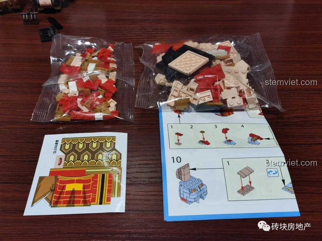 Quá trình dán miếng dán lên mô hình Đường Tam Tạng Zhegao QL2306, phần áo choàng.