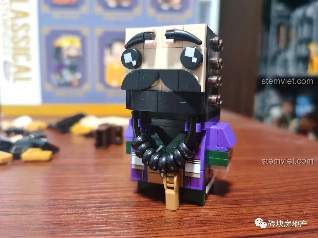 Mô hình Sa Ngộ Tịnh Zhegao QL2309 nhìn từ bên cạnh, thể hiện chi tiết trang phục và vũ khí.