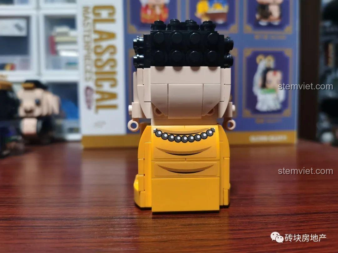 Mặt sau của mô hình Như Lai Phật Tổ Zhegao QL2310, hiển thị chi tiết trang phục.