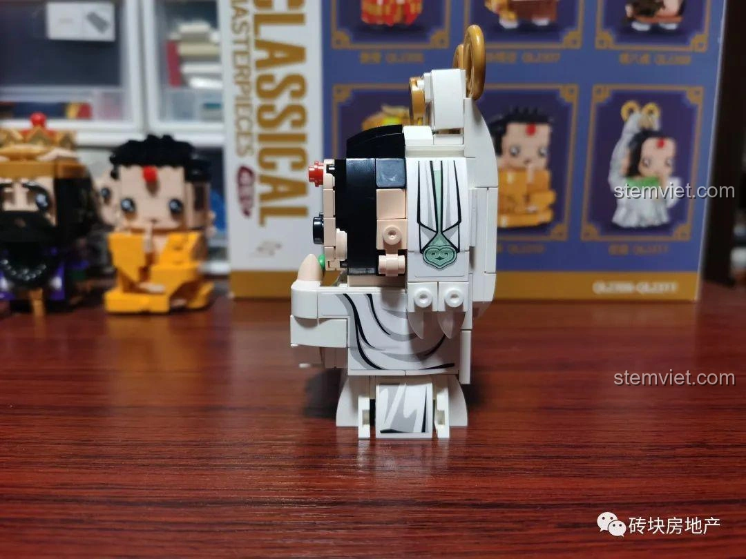 Mô hình Quan Âm Bồ Tát Zhegao QL2311 nhìn từ bên cạnh, thể hiện chi tiết trang phục.