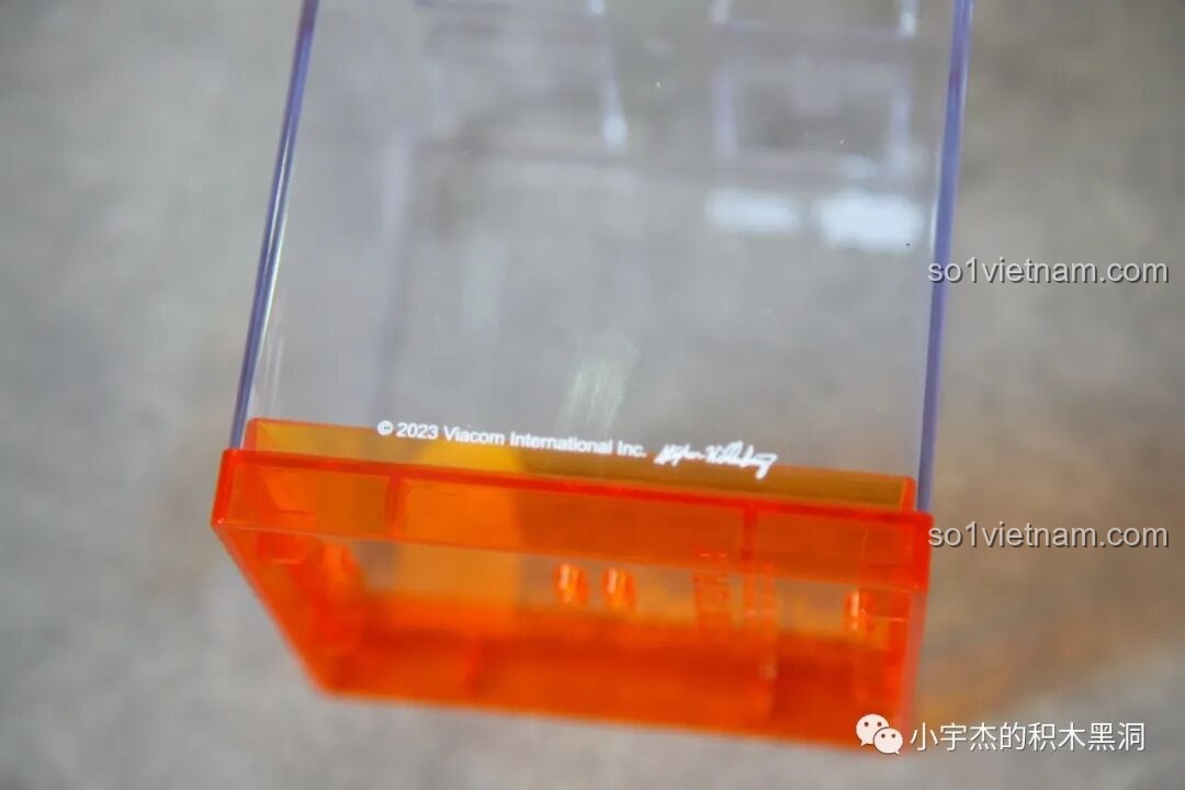 Chi tiết nội thất bên trong Spongebob's Pineapple House