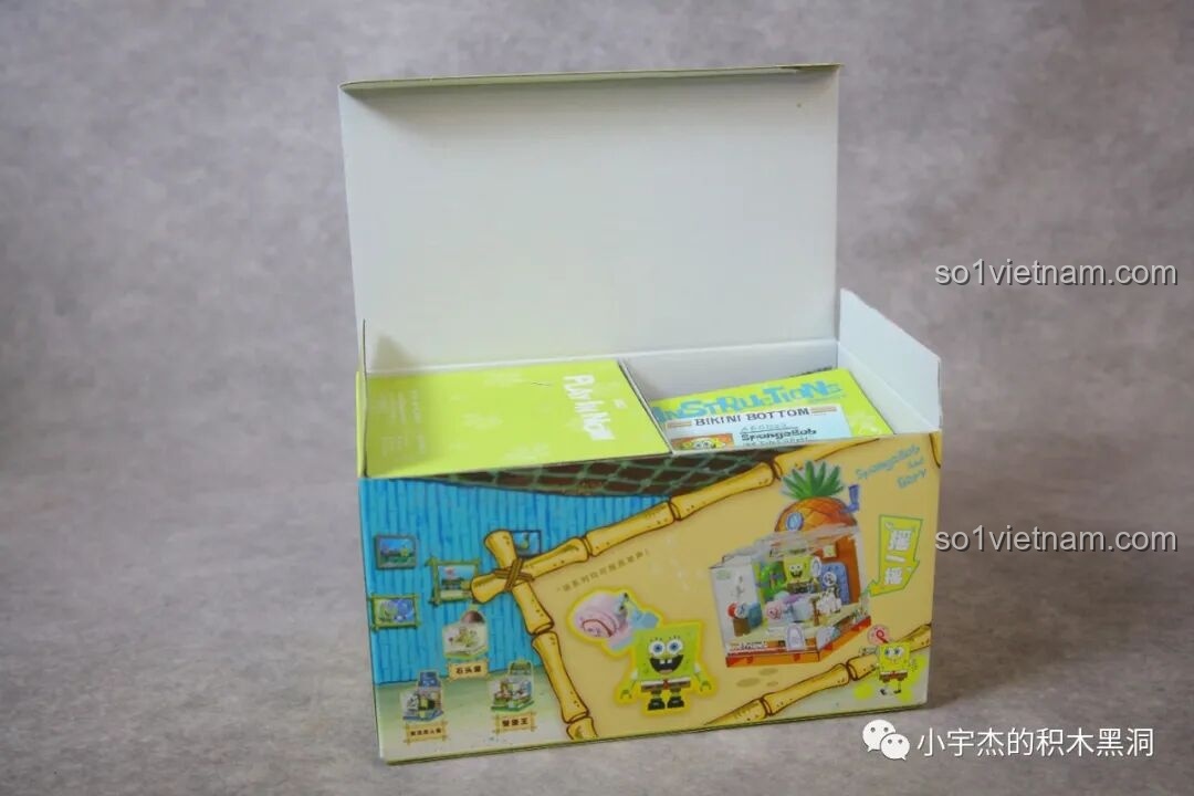 Các thành phần bên trong hộp đồ chơi lắp ráp AREA-X Spongebob Squarepants