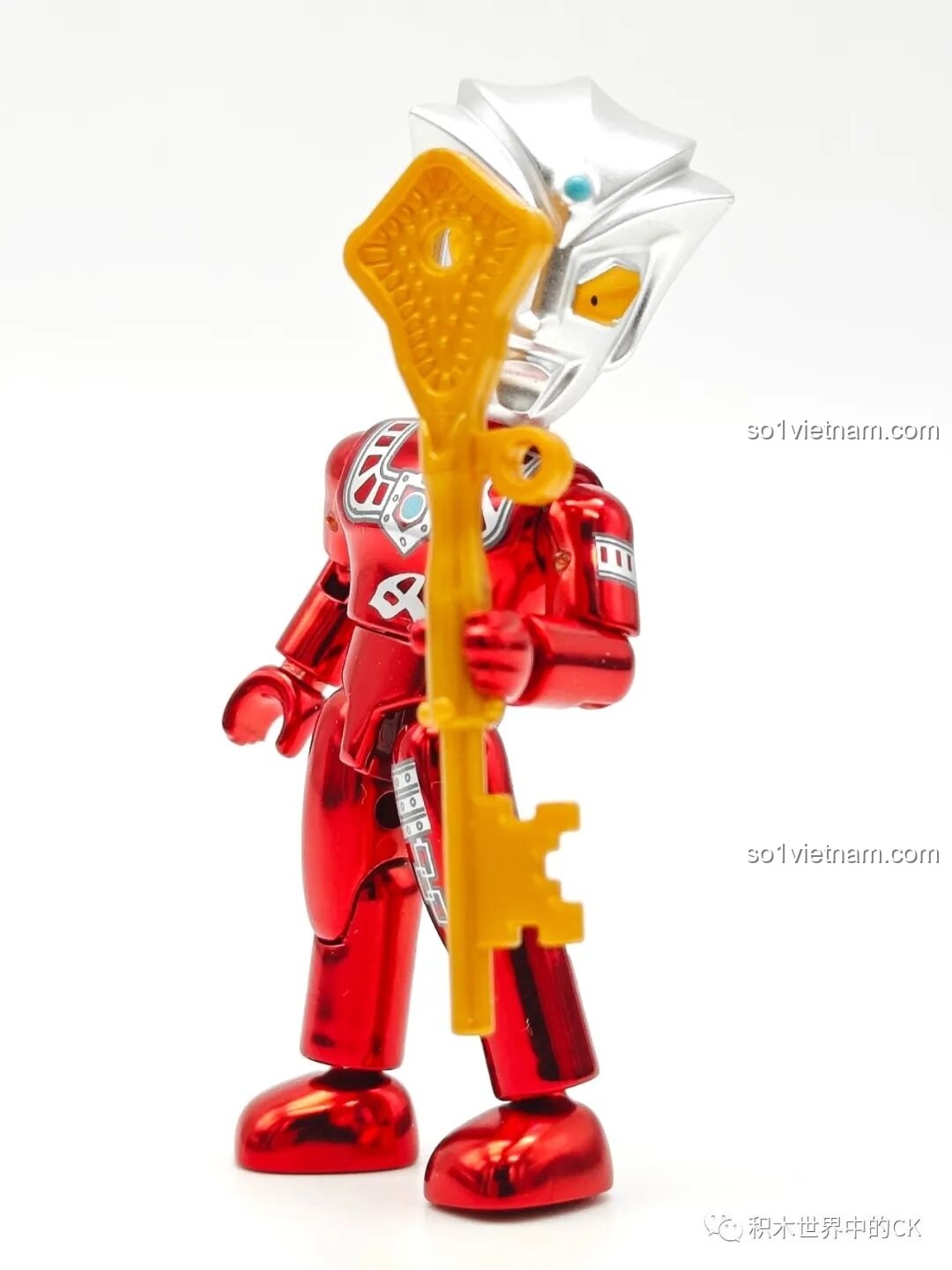 Astra cầm chìa khóa vàng, sẵn sàng chiến đấu trong bộ lắp ghép Enlighten 75028.