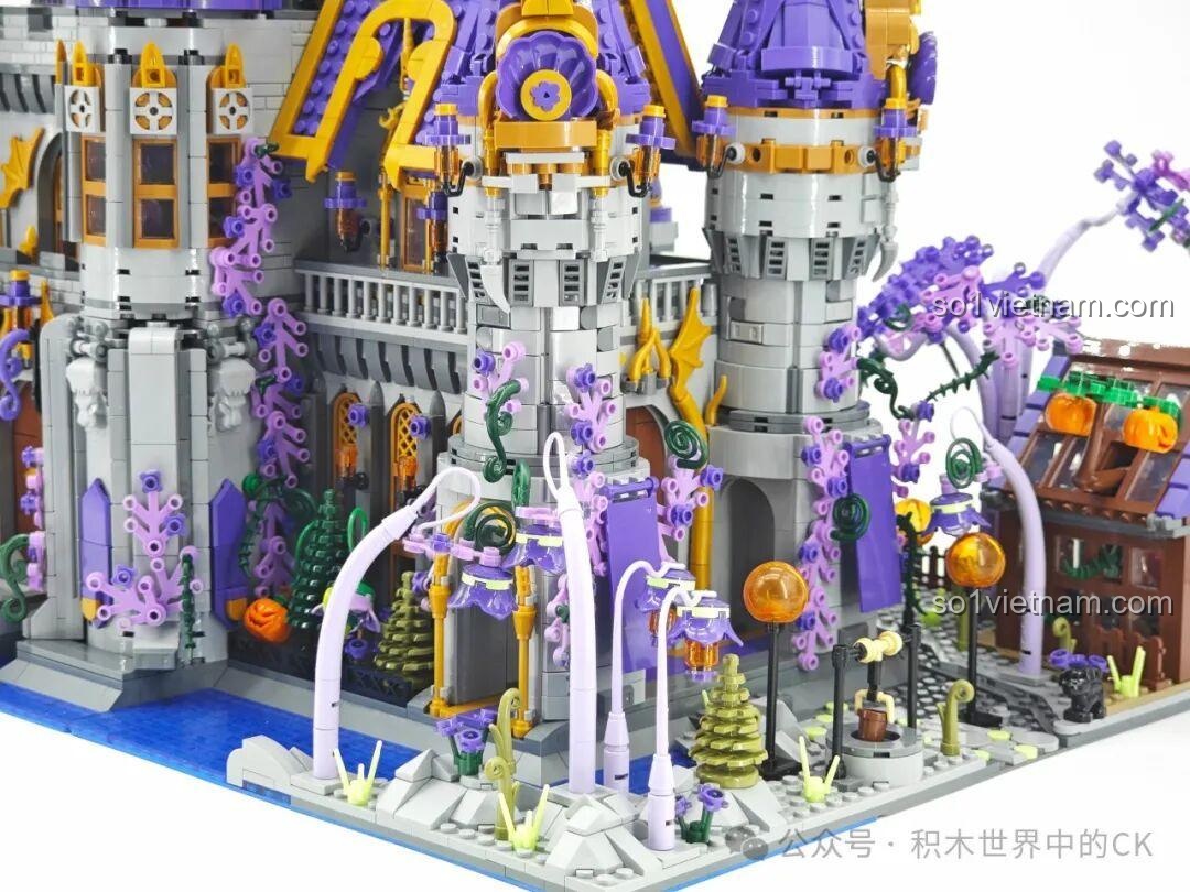 Bàn ăn và các vật dụng trang trí trong phòng ăn của Lâu đài Ma thuật BAKA 33210.