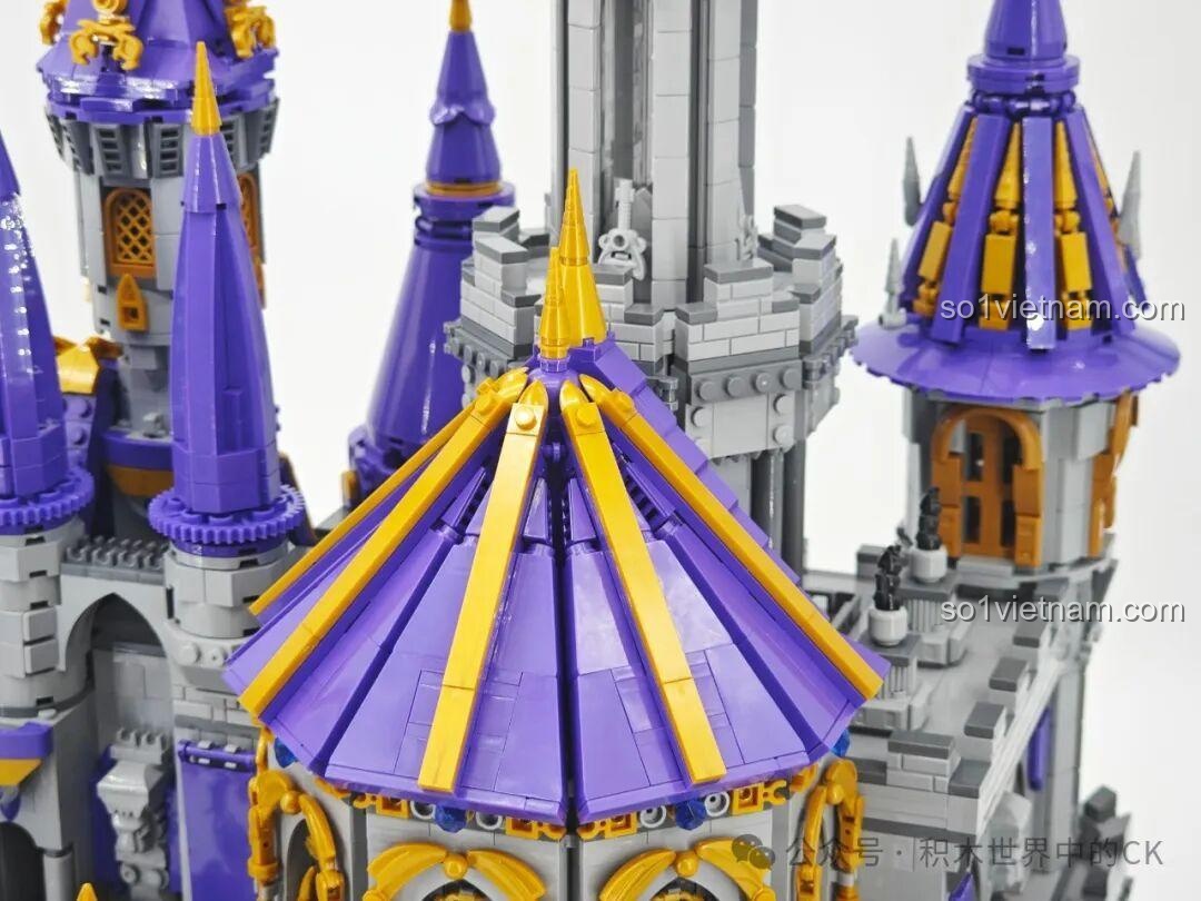 Cầu thang bên trong Lâu đài Ma thuật BAKA 33210, dẫn lên các tầng trên, với thiết kế cổ điển.