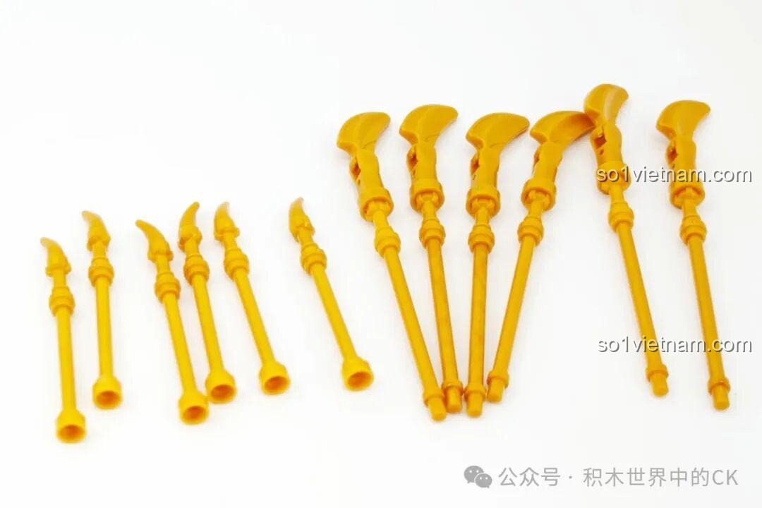 Góc nhìn bên hông Lâu đài Ma thuật BAKA 33210, làm nổi bật các chi tiết tường và cửa sổ.