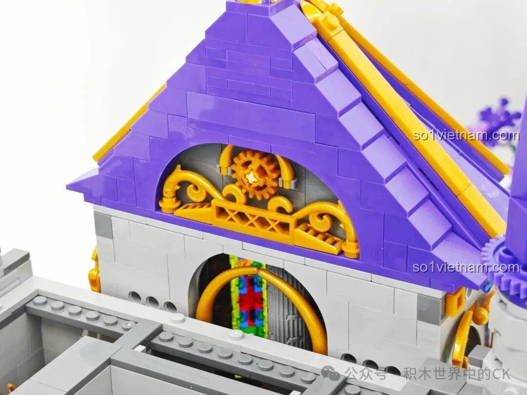 Góc nhìn tổng thể Lâu đài Ma thuật BAKA 33210, làm nổi bật sự cân đối và hài hòa của kiến trúc.