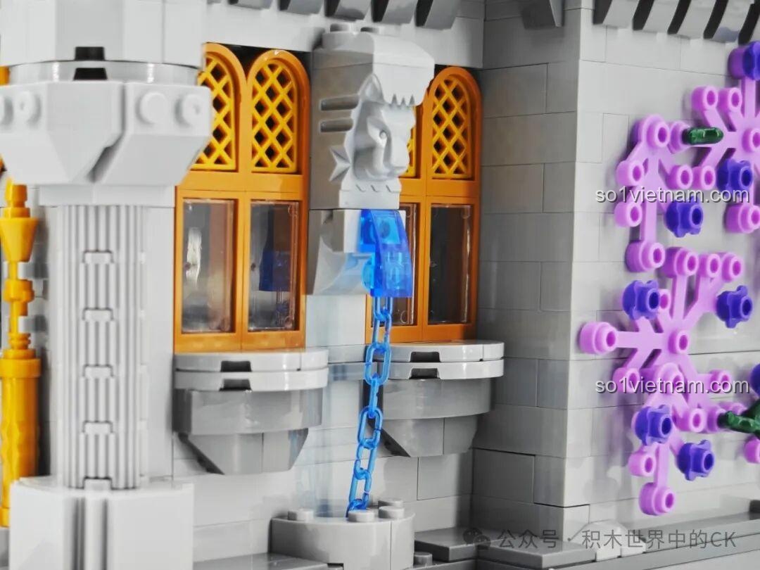 Nội thất đỉnh tháp của Lâu đài Ma thuật BAKA 33210, với các chi tiết trang trí và cửa sổ nhỏ.