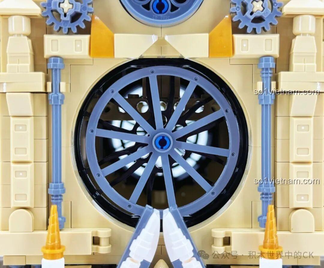 Chi tiết tinh xảo của bộ lắp ghép Nhà thờ Đức Bà Paris BAKA 33213, thể hiện kiến trúc Gothic cổ điển, chất lượng cao