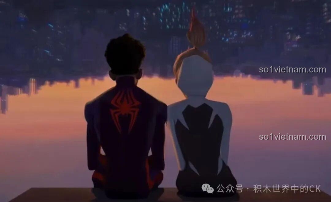 Một góc khác của tường bên mô hình BAKA 33213 Nhà thờ Đức Bà Paris, với các chi tiết trang trí.