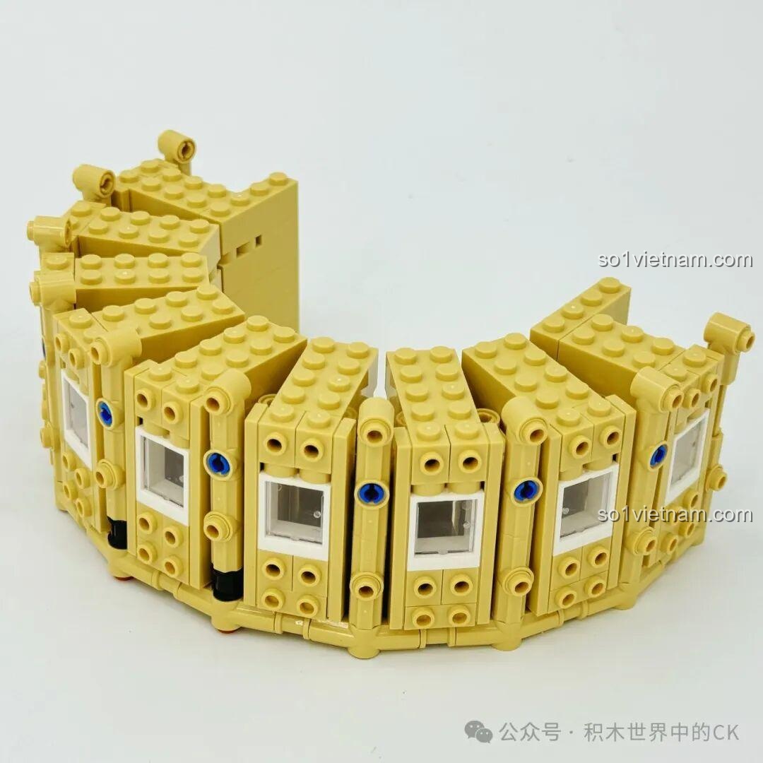 Tháp tròn của Nhà thờ Đức Bà Paris BAKA 33213 tiếp tục được lắp ráp, thêm các tầng.