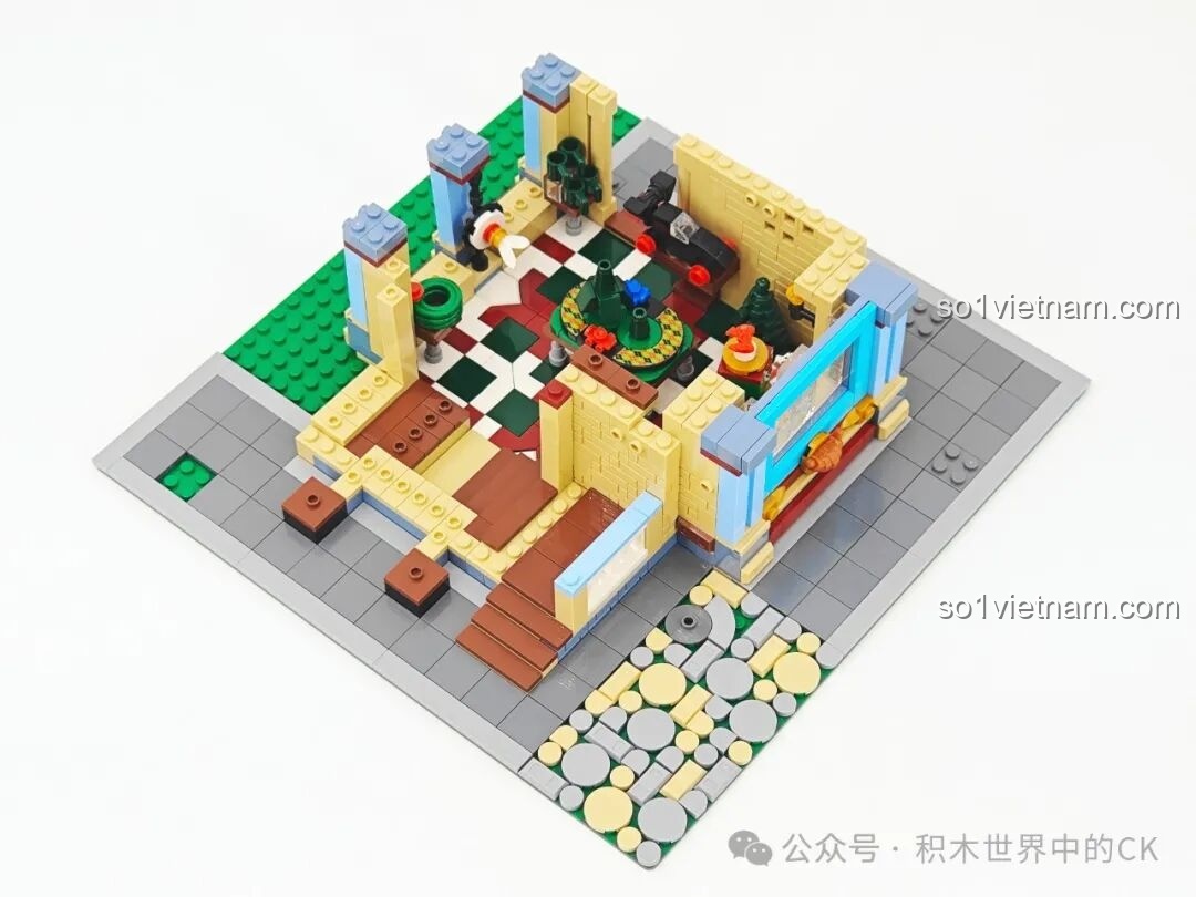 Quá trình lắp ráp tầng 1 của bộ BAKA 33230 Ngôi Nhà Đồ Chơi Gấu.