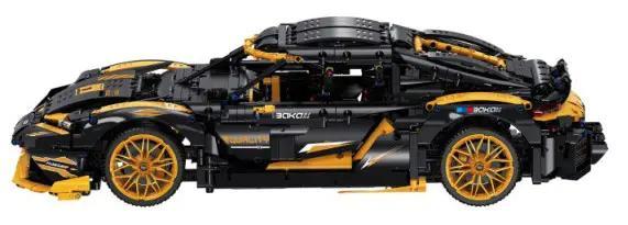 Hộp sản phẩm đồ chơi mô hình Xe đua thể thao Technic BAKA 6605, thể hiện hình ảnh siêu xe hầm hố và thông tin 2945 chi tiết, phù hợp cho con trai trên 6 tuổi.