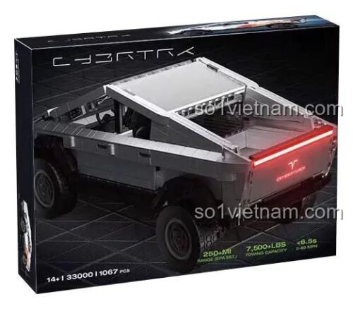 Hộp sản phẩm bộ lắp ghép Tesla Cybertruck Baka Technology 33000, có hình ảnh mô hình xe, số chi tiết 1067, độ tuổi 14+, kích thước hộp 42x32x8 cm.
