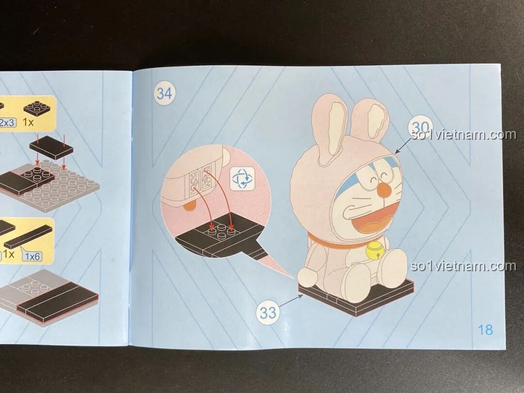 Bìa sau sách hướng dẫn lắp ráp Keeppley Doraemon với logo và hình ảnh nhân vật quen thuộc.