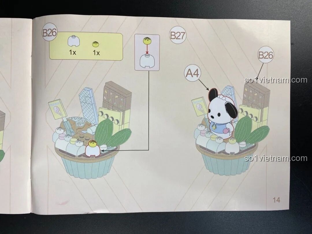 Bìa sau sách hướng dẫn lắp ráp Keeppley Pochacco cupcake với hình ảnh Pochacco đang bay trên mây.