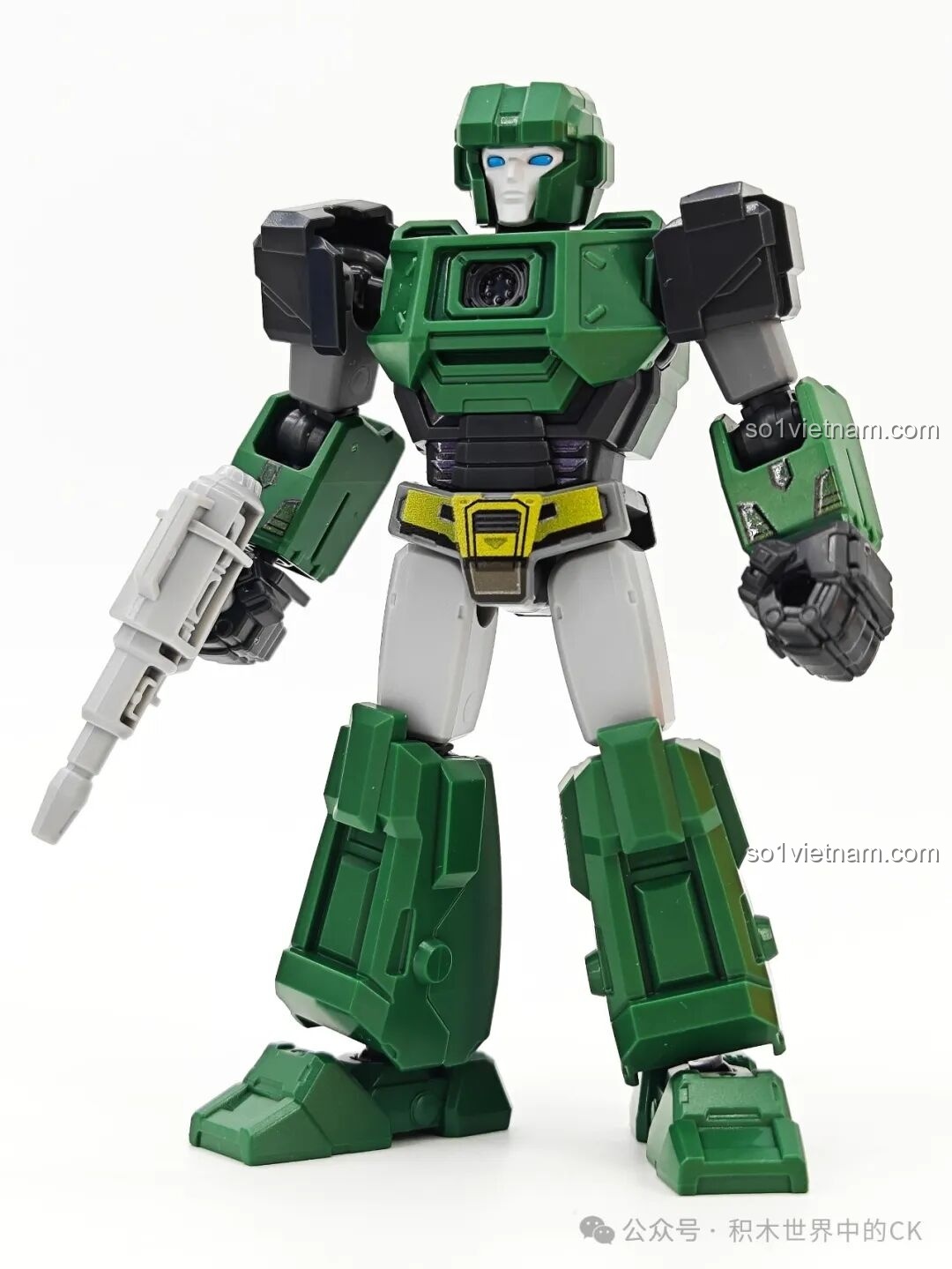 Mô hình figure Hound từ bộ Blokees 71105 với màu xanh quân đội và thiết kế mạnh mẽ.