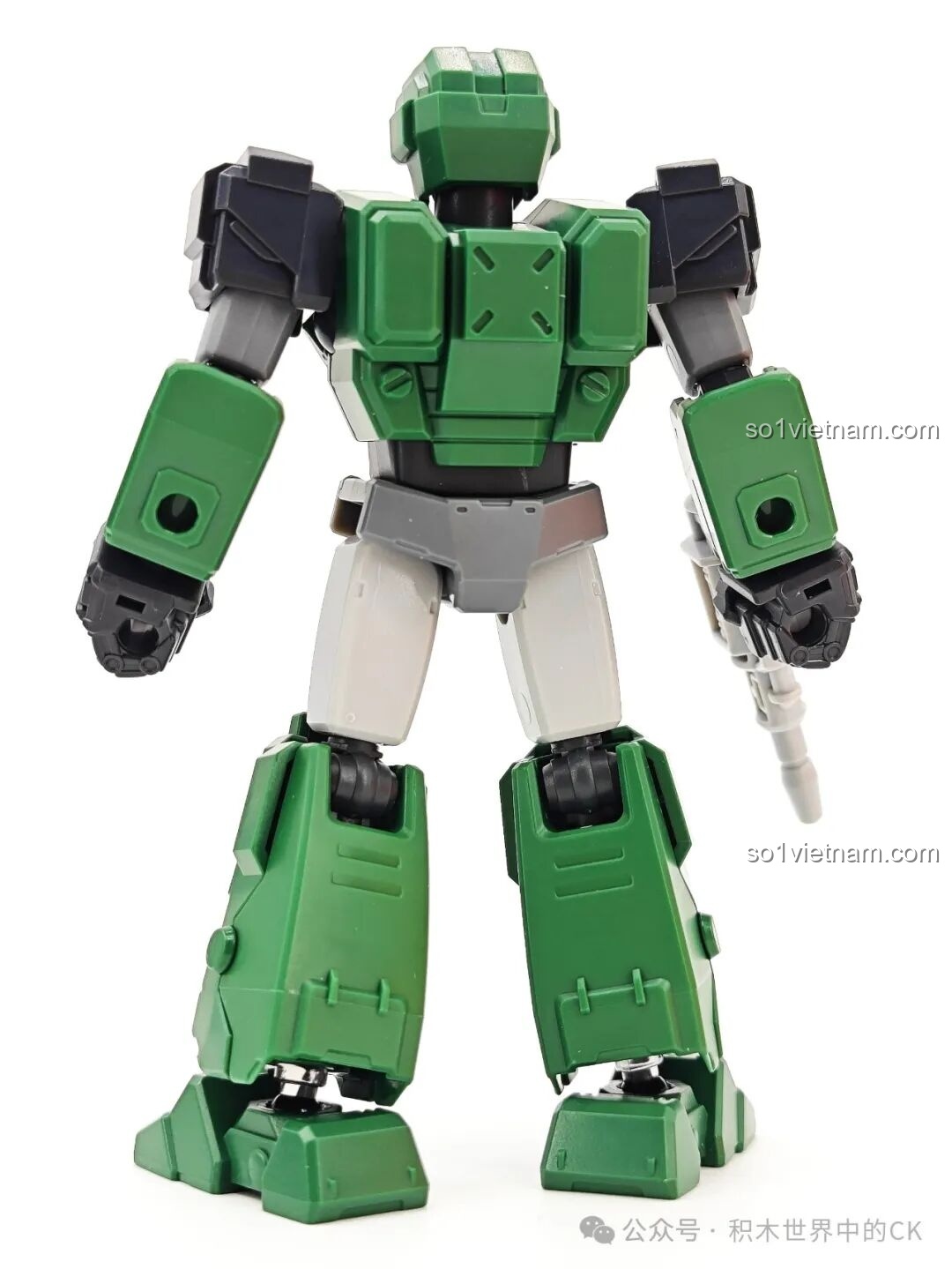 Mặt sau của figure Hound Blokees 71105, cho thấy các chi tiết giáp vai và lưng.