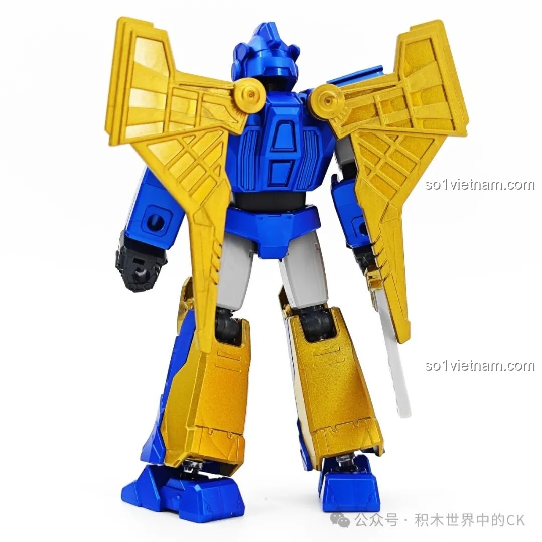 Mặt sau của figure Sentinel Prime Blokees 71105, nổi bật với đôi cánh vàng lớn.