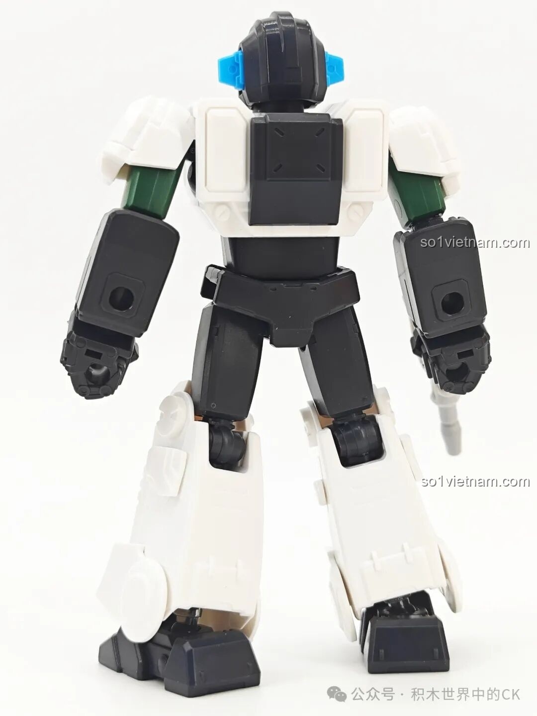 Mặt sau của figure Wheeljack Blokees 71105, thiết kế gọn gàng và chi tiết.