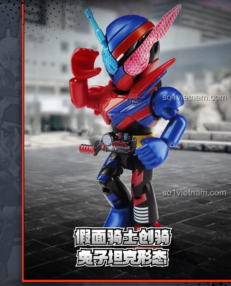 Các dạng biến hình của Giả Diện Hiệp Sĩ trong bộ lắp ghép Kamen Rider 74302 của 布鲁可BLOKEES, thể hiện sự đa dạng và khớp nối linh hoạt, phù hợp cho bé trai 10 tuổi.