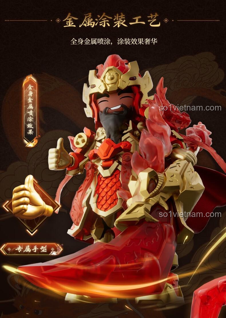 Cận cảnh lớp sơn metallic của mô hình Tượng Quan Công Blokees. Lớp sơn bóng loáng, sang trọng mang lại vẻ ngoài cao cấp cho sản phẩm.