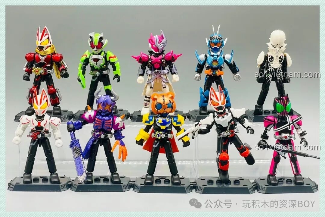 Toàn bộ 10 mô hình Kamen Rider BLOKEES 74201 từ series Epoch All-Stars Edition Vol. 1 Highlight Moment, trưng bày đẹp mắt.