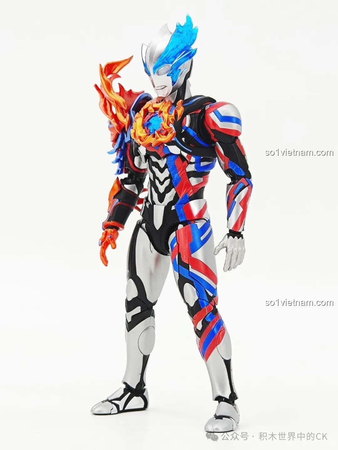 Chi tiết các bộ phận cơ thể của mô hình Ultraman Blazar BLOKEES