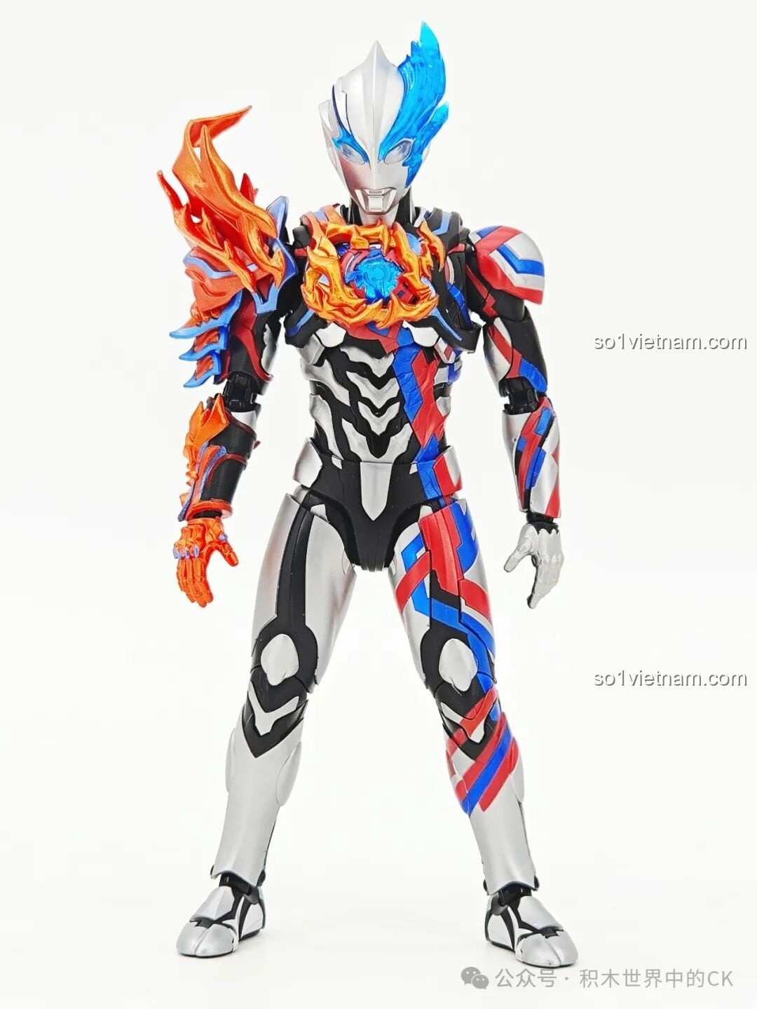 Đế trưng bày của mô hình Ultraman Blazar Giáp Pháp Đức BLOKEES