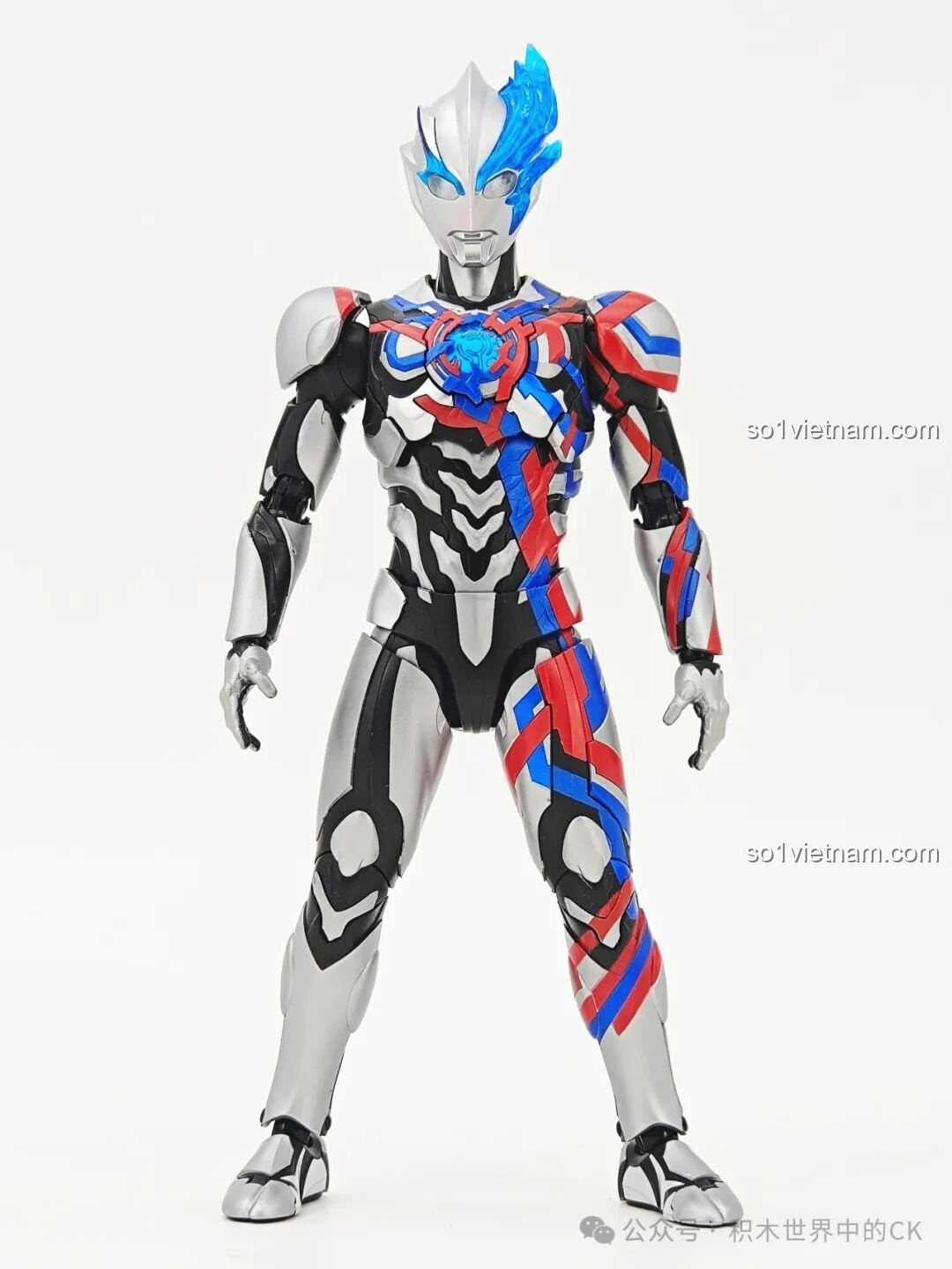 Các vũ khí của mô hình Ultraman Blazar Giáp Pháp Đức BLOKEES