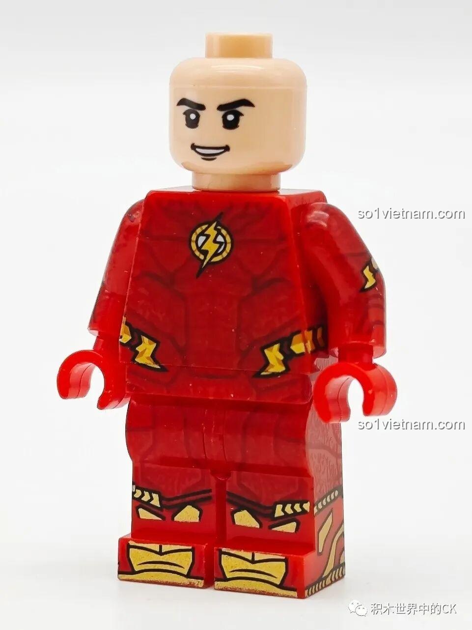 Góc nhìn khác về cách trưng bày bộ 8 nhân vật DC Comics G牌 G0123