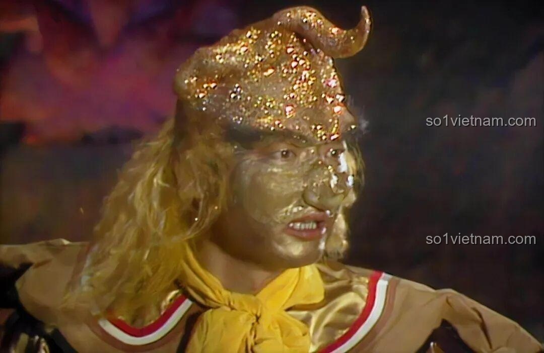 Mặt trước nhân vật Bát Mã Ôn trong bộ đồ chơi lắp ráp