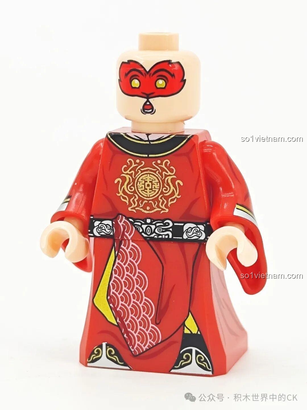 Cận cảnh nhân vật Long Vương Aoguang trong bộ đồ chơi lắp ráp