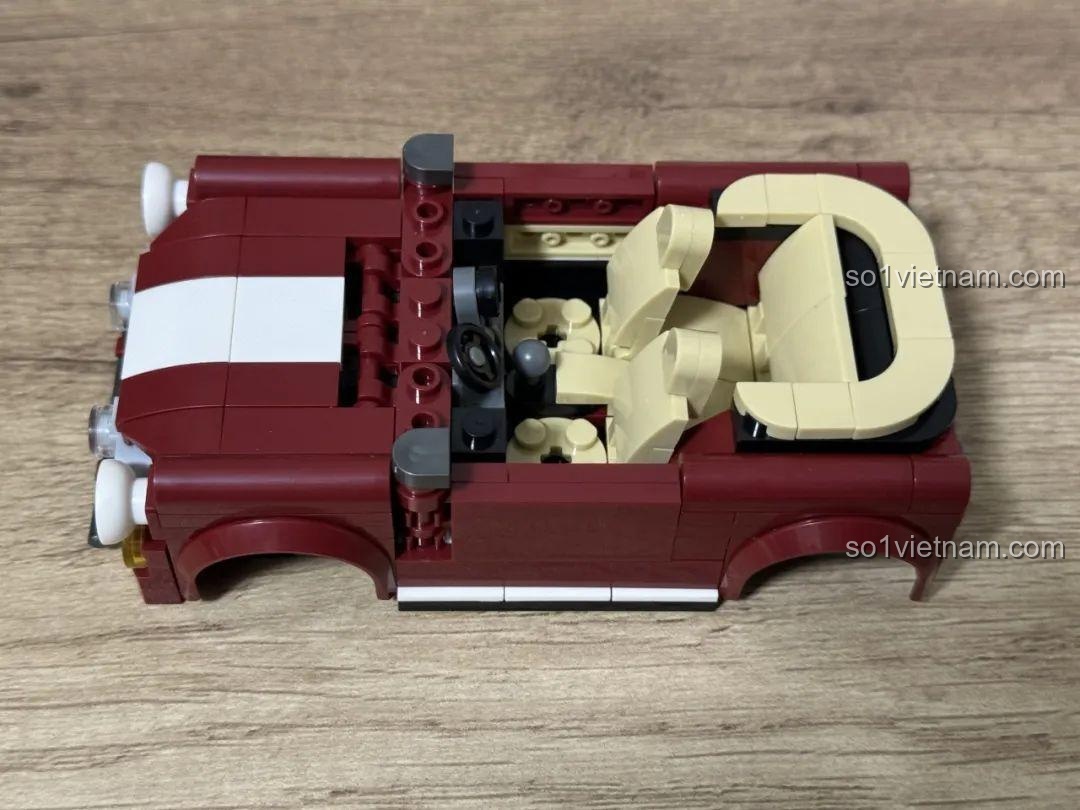 Mô hình BMW MINI Cooper mui trần từ bộ lắp ghép JD077, nhìn từ cạnh bên