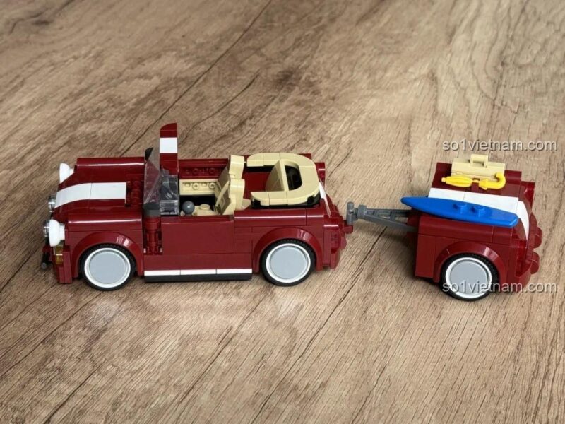 Mô hình BMW MINI Cooper mui trần hoàn thiện từ bộ lắp ghép JD077, nhìn từ phía sau và trên cao