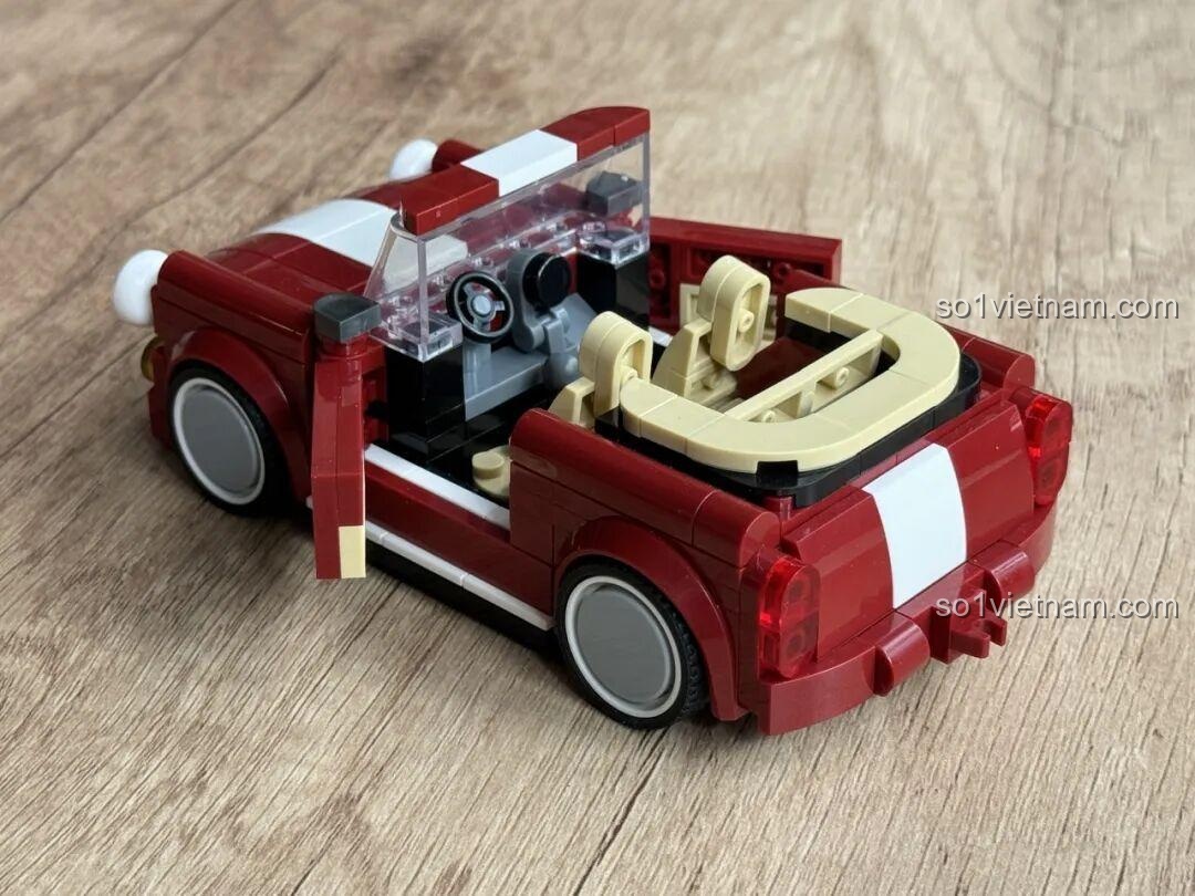 Mô hình BMW MINI Cooper mui trần hoàn thiện từ bộ lắp ghép JD077, nhìn từ phía trên