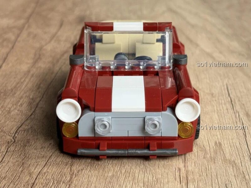 Mô hình BMW MINI Cooper mui trần hoàn thiện từ bộ lắp ghép JD077, nhìn từ phía trước, bên và trên cao